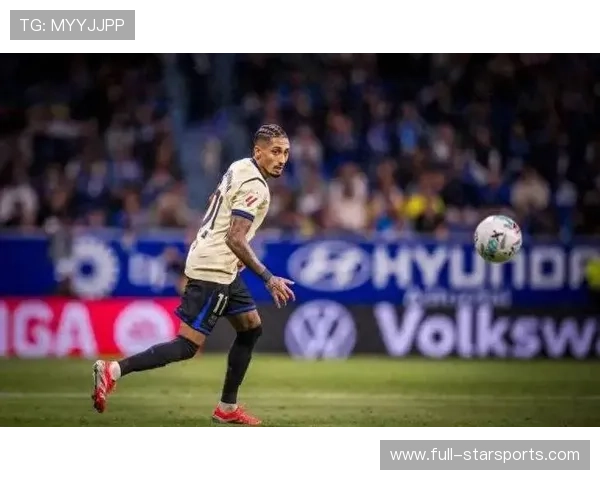 拉菲尼亚弧顶劲射巴萨锁定三分